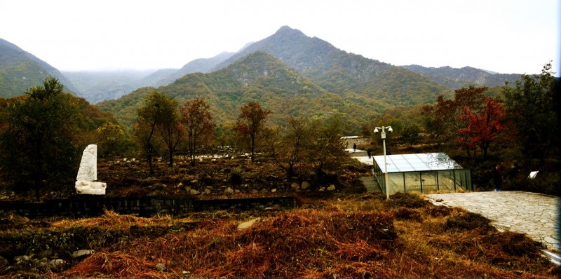 记者摄影家走进房山金祖山风景区釆风