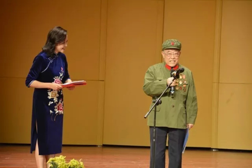 庆祝十九大丁酉金秋温泉读诗会在海淀北部文化中心成功举办