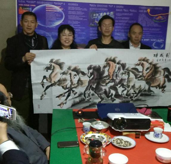 积极参与在京朋友每周日下午联谊会好处多 积极参与在京朋友每周日下午联谊会好处多