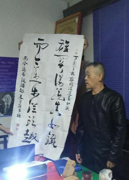积极参与在京朋友每周日下午联谊会好处多 积极参与在京朋友每周日下午联谊会好处多