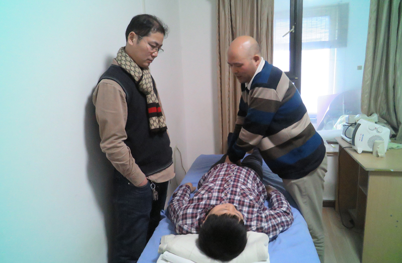 “巨荣指法”正念理疗康复手法交流座谈会在京召开
