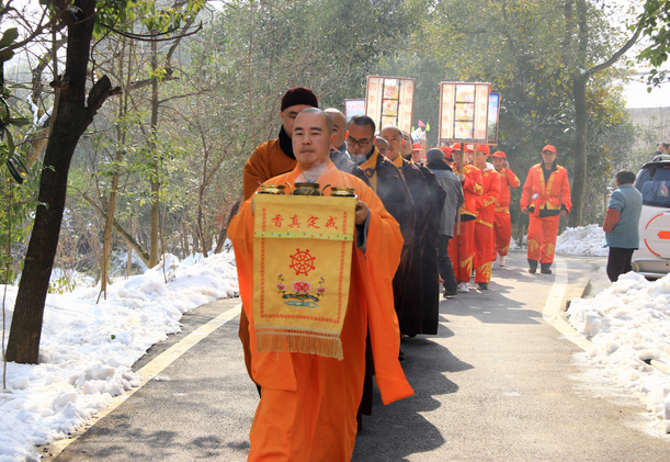 铜陵 龙灯开光降祥瑞，移风易俗新农林