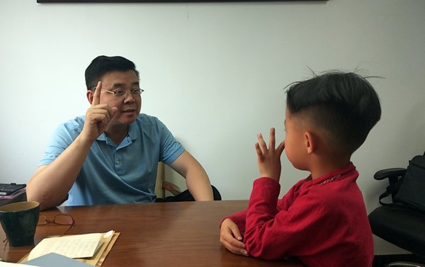 到人民中去!艺术家下基层受热捧 到人民中去!艺术家下基层受热捧
