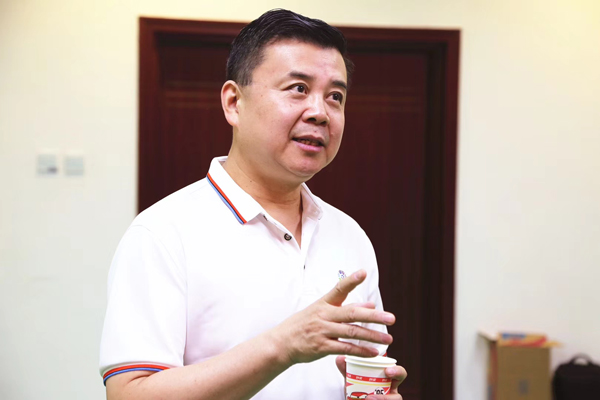 到人民中去!艺术家下基层受热捧 到人民中去!艺术家下基层受热捧
