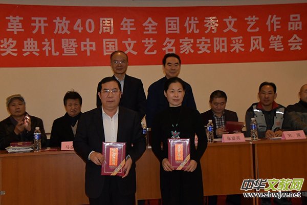 山东昌邑主办的《乡村故事会》荣获“全国地方知名期刊”称号