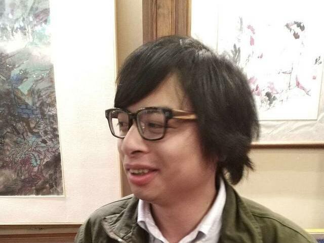 感动|贵州80后北漂诗人 十日六千里走单骑 只为带遇害父亲回故乡 感动|贵州80后北漂诗人 十日六千里走单骑 只为带遇害父亲回故乡