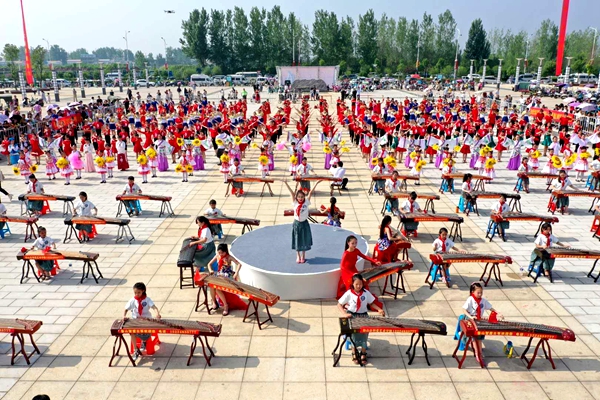 传承屈原文化，弘扬家国情怀--中国屈原文化传承基地授牌仪式在河南鲁山举行