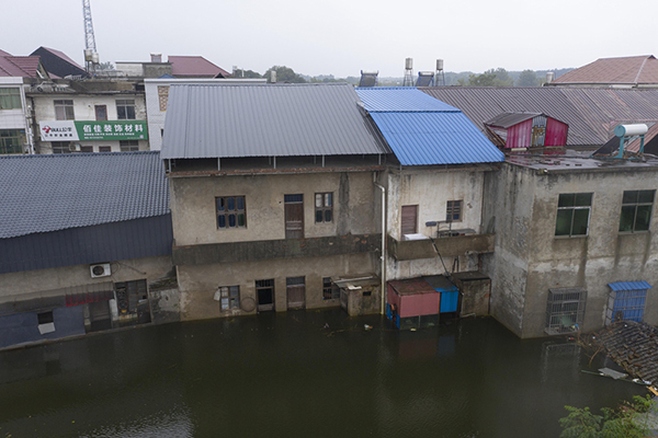 外洪内涝 江西鄱阳湖沿岸村镇变泽国 外洪内涝 江西鄱阳湖沿岸村镇变泽国