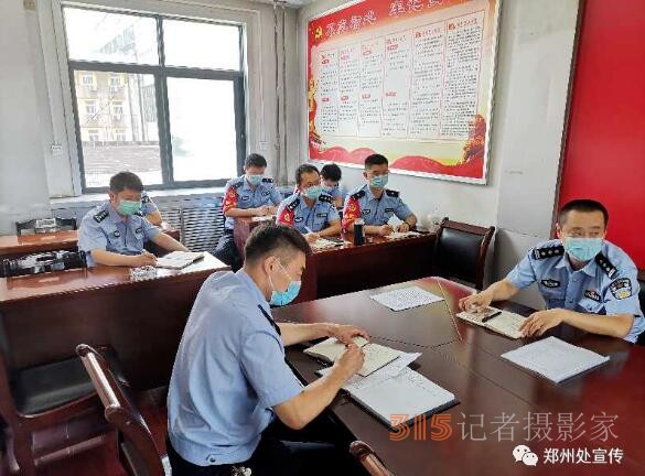 郑州乘警五大队：结合纪律作风教育整顿活动开展实战化大练兵活动