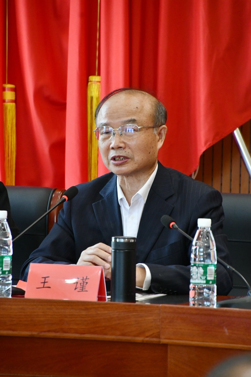 中国文艺名家“品读大美赣鄱 放歌万年石镇”采风系列活动举办 中国文艺名家“品读大美赣鄱 放歌万年石镇”采风系列活动举办