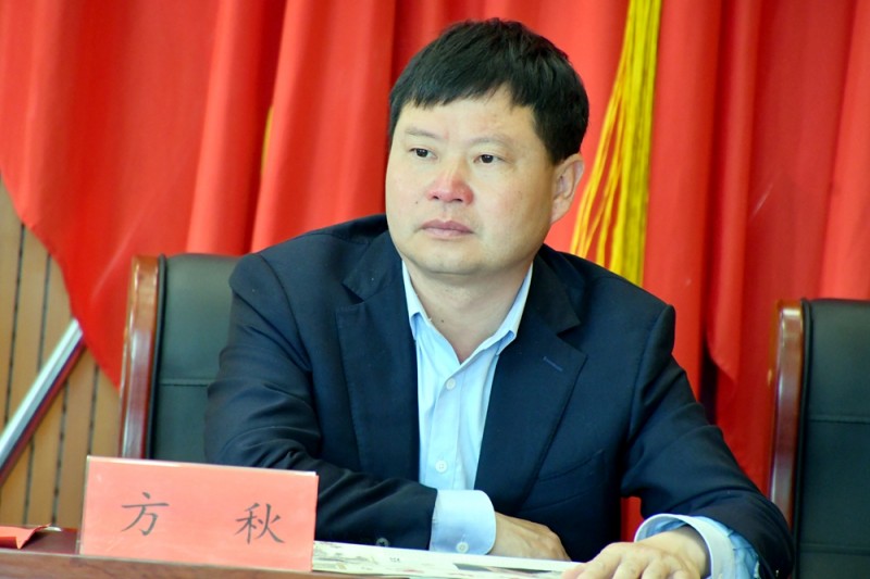 中国文艺名家“品读大美赣鄱 放歌万年石镇”采风系列活动举办 中国文艺名家“品读大美赣鄱 放歌万年石镇”采风系列活动举办