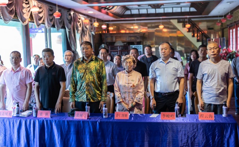首届中印(尼)文化交流诗歌大赛颁奖大会在中国本溪召开 首届中印(尼)文化交流诗歌大赛颁奖大会在中国本溪召开