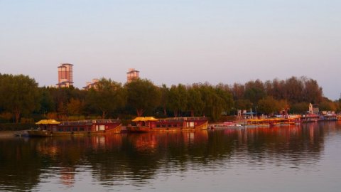 摄影：北京通州运河公园水上风景及画舫游船掠影