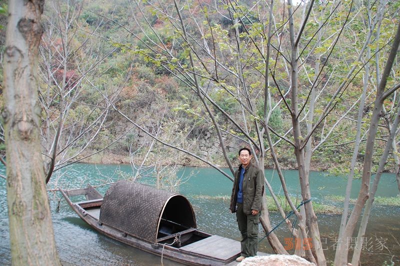 李月《法源寺赏丁香》诗三首笑琰书法 李月《法源寺赏丁香》诗三首笑琰书法