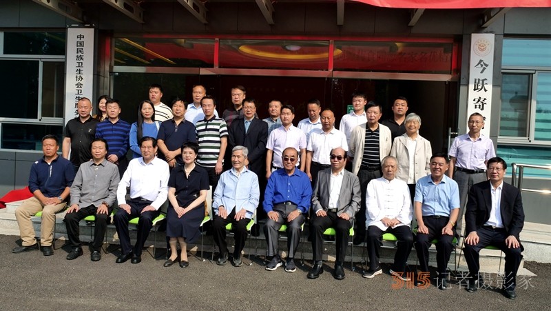 中国书画同源药食同源名家名优精品展在京举行 中国书画同源药食同源名家名优精品展在京举行
