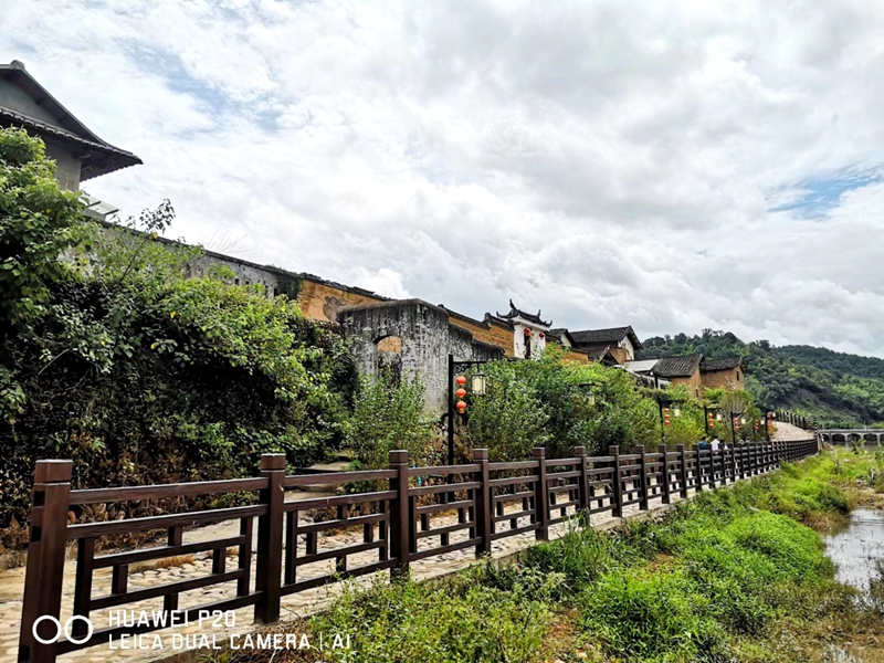 冬 文：李建东