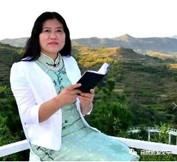 周习纪实文学《碧海金滩北戴河》出版发行 周习纪实文学《碧海金滩北戴河》出版发行