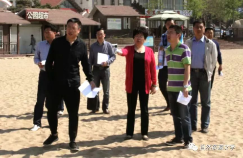 周习纪实文学《碧海金滩北戴河》出版发行 周习纪实文学《碧海金滩北戴河》出版发行