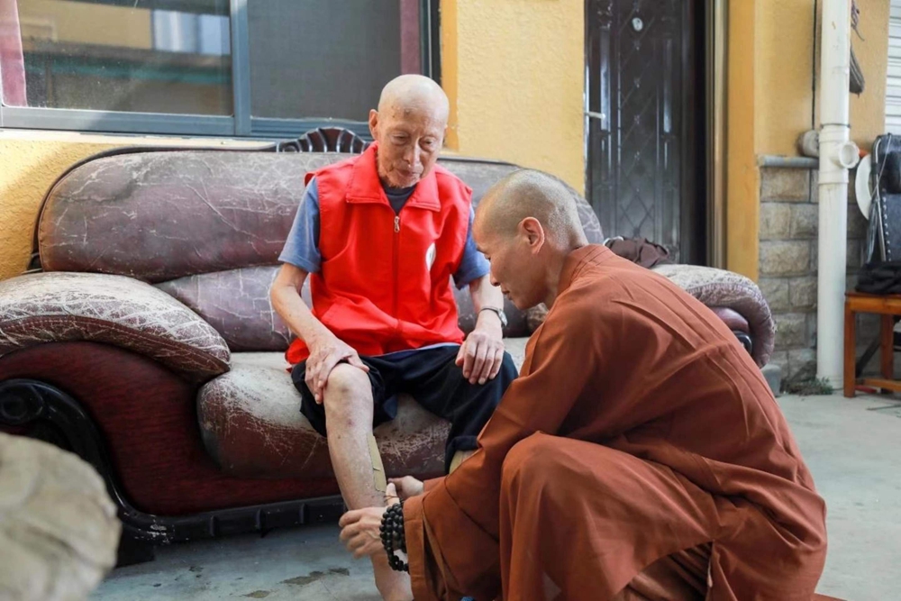 佛教文化封面人物当度法师:以安养丈量我的信仰之路 佛教文化封面人物当度法师:以安养丈量我的信仰之路