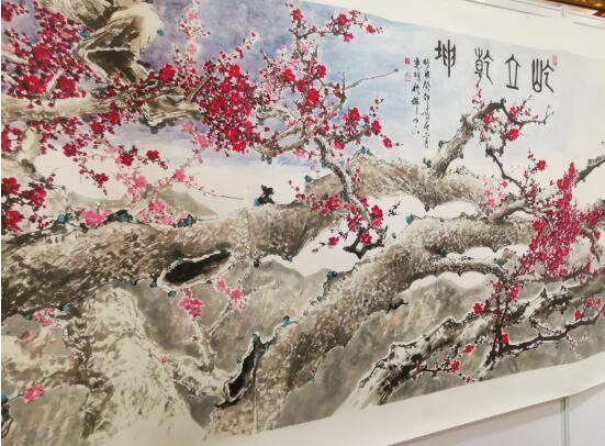 梅竹双清见性灵:张光明教授师生书画展在济南齐鲁红木文化馆璀璨开幕 梅竹双清见性灵:张光明教授师生书画展在济南齐鲁红木文化馆璀璨开幕