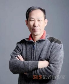 诗人作家、书法家靳新国谈写作的奥秘