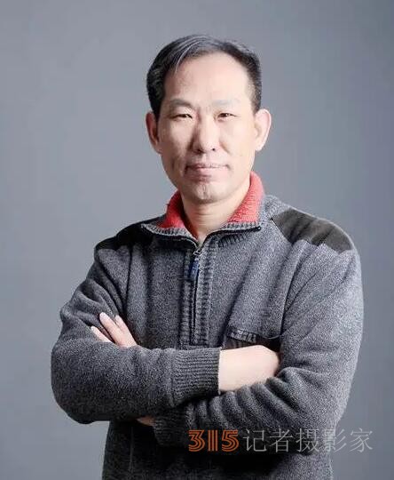 诗人作家、书法家靳新国谈写作的奥秘