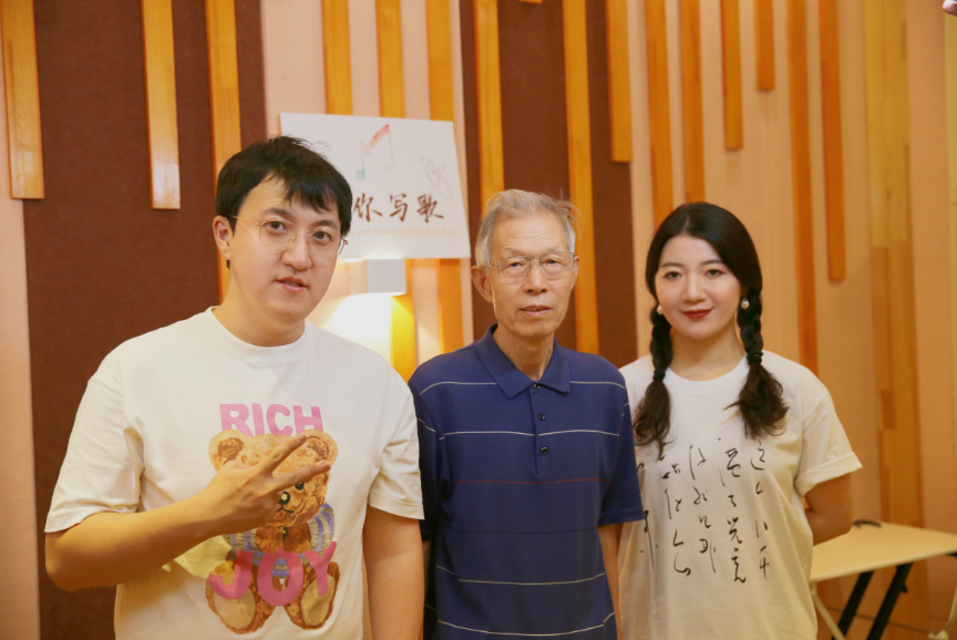 欢度佳节《朋友喝酒》上线发行 欢度佳节《朋友喝酒》上线发行