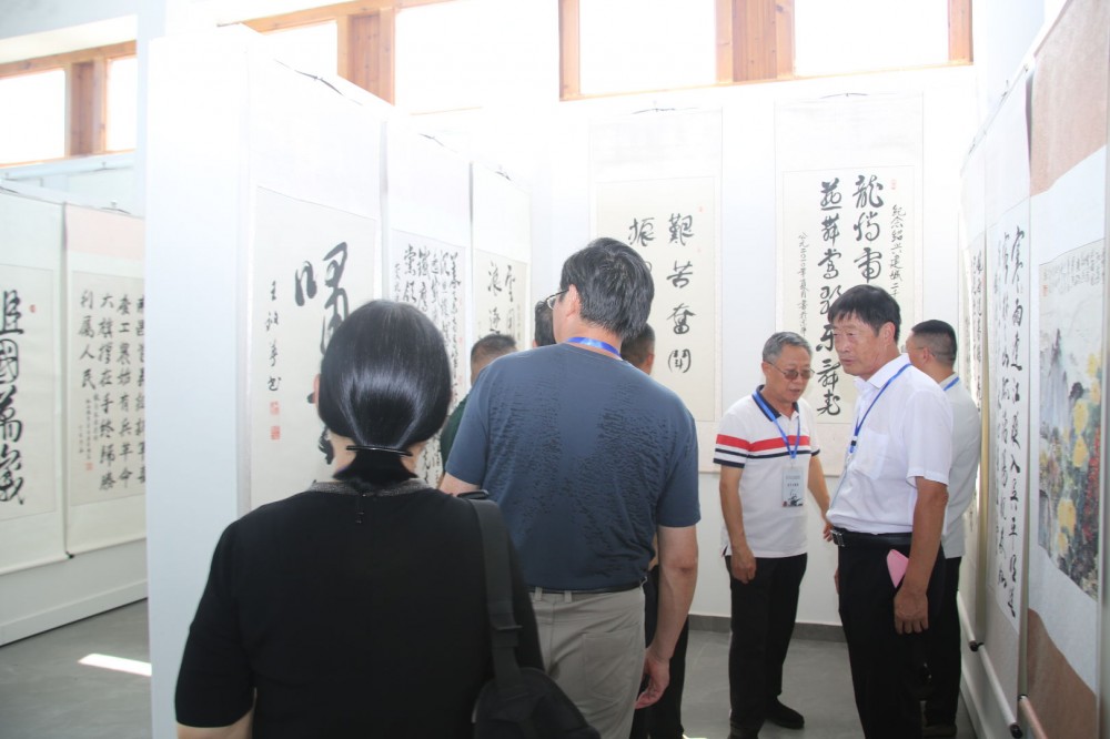 翰墨銘史 警钟長鸣——纪念抗战胜利80周年将军书画展在唐陵村隆重开幕