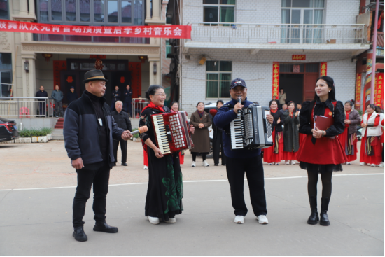 鼓乐欢腾庆元宵 乡音雅韵润民心——龙冈女子鼓舞队庆元宵展演暨乡村音乐会圆满举行
